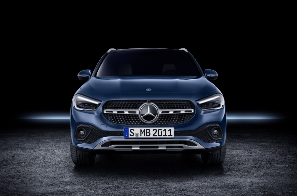 The New Mercedes Benz Gla Added Character Added Space Added Safety Mercedes Benz Newsroom