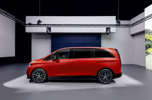 All-new electric Mercedes‑Benz VLE 400