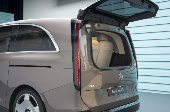 All-new electric Mercedes‑Benz VLE 300