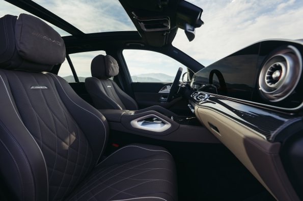 Electrified performance meets efficiency: The new Mercedes-AMG GLE 53 4MATIC+ and GLE 53 HYBRID 4MATIC+ models