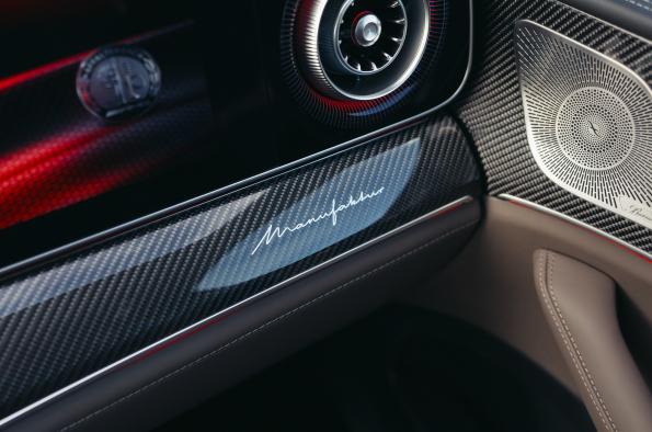 Electrified performance meets efficiency: The new Mercedes-AMG GLE 53 4MATIC+ and GLE 53 HYBRID 4MATIC+ models