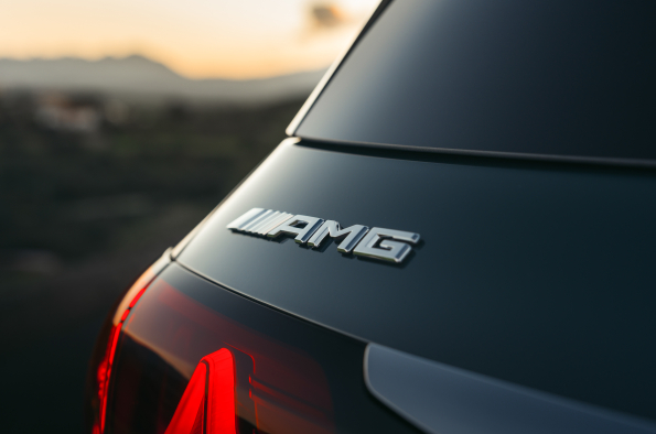 Electrified performance meets efficiency: The new Mercedes-AMG GLE 53 4MATIC+ and GLE 53 HYBRID 4MATIC+ models