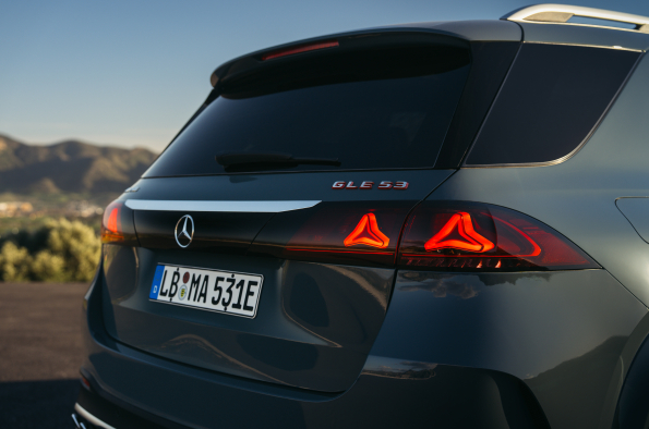 Electrified performance meets efficiency: The new Mercedes-AMG GLE 53 4MATIC+ and GLE 53 HYBRID 4MATIC+ models