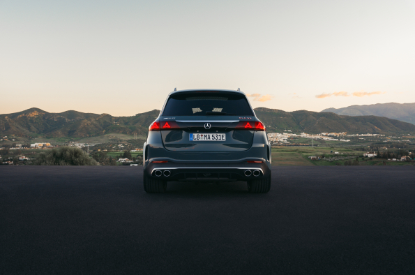 Electrified performance meets efficiency: The new Mercedes-AMG GLE 53 4MATIC+ and GLE 53 HYBRID 4MATIC+ models