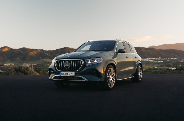 Electrified performance meets efficiency: The new Mercedes-AMG GLE 53 4MATIC+ and GLE 53 HYBRID 4MATIC+ models