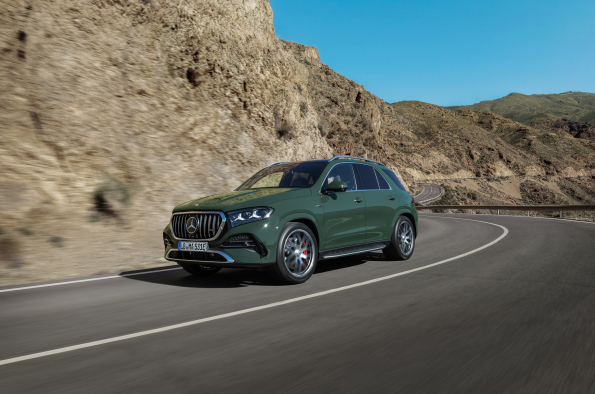 Electrified performance meets efficiency: The new Mercedes-AMG GLE 53 4MATIC+ and GLE 53 HYBRID 4MATIC+ models