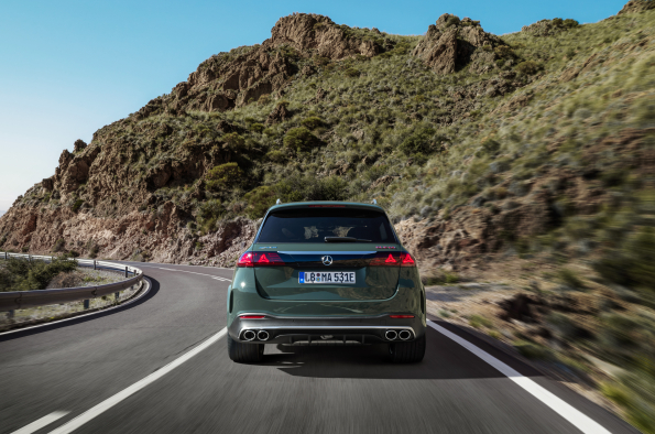 Electrified performance meets efficiency: The new Mercedes-AMG GLE 53 4MATIC+ and GLE 53 HYBRID 4MATIC+ models