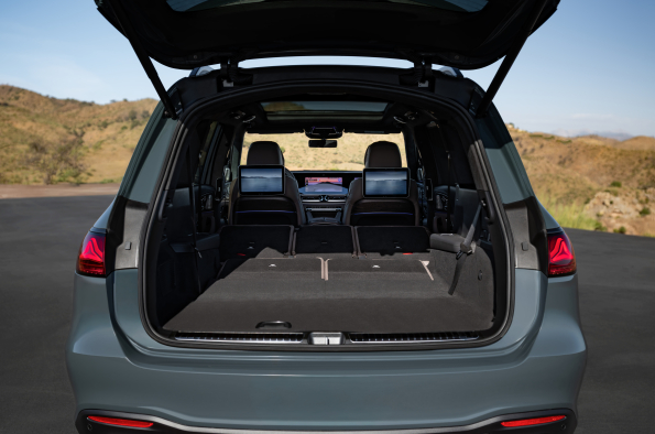 The new Mercedes-Benz GLS