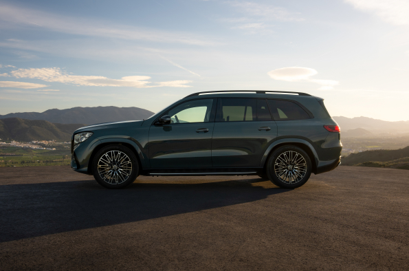 The new Mercedes-Benz GLS