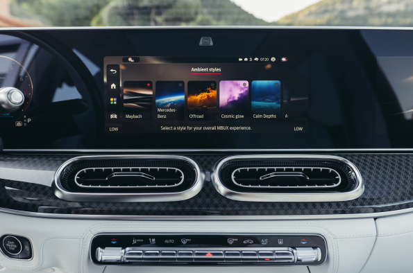 Mercedes-Maybach GLS 680 Dark petrol uni / Verde silver MANUFAKTUR Maybach Exclusive Nappa Leather Chrystal white/Silver grey pearl